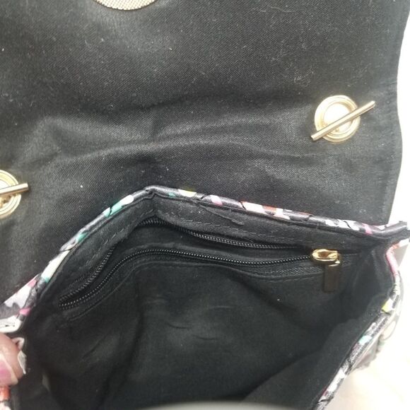 Floral crossbody bag with chain strap - Picture 2 of 13